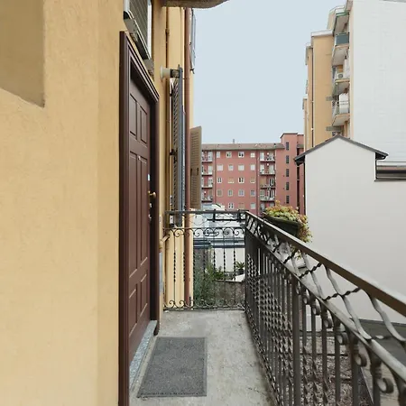 Gohost - Elegante E Luminoso A Due Passi Dal Duomo Apartamento *