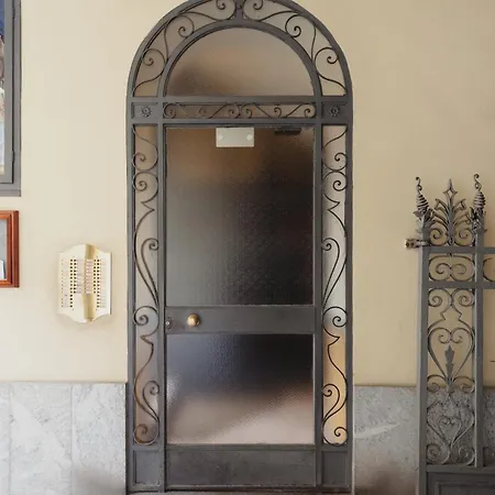 Apartamento Gohost - Elegante E Luminoso A Due Passi Dal Duomo Milão