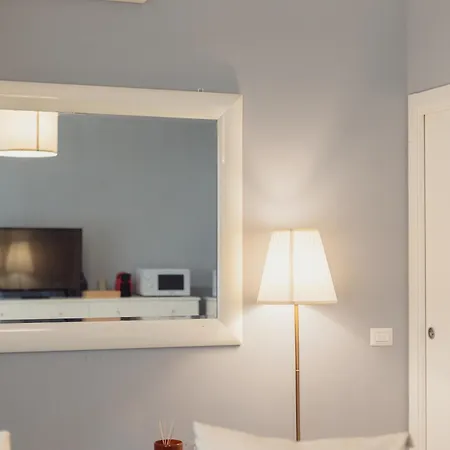 Apartamento Gohost - Elegante E Luminoso A Due Passi Dal Duomo *